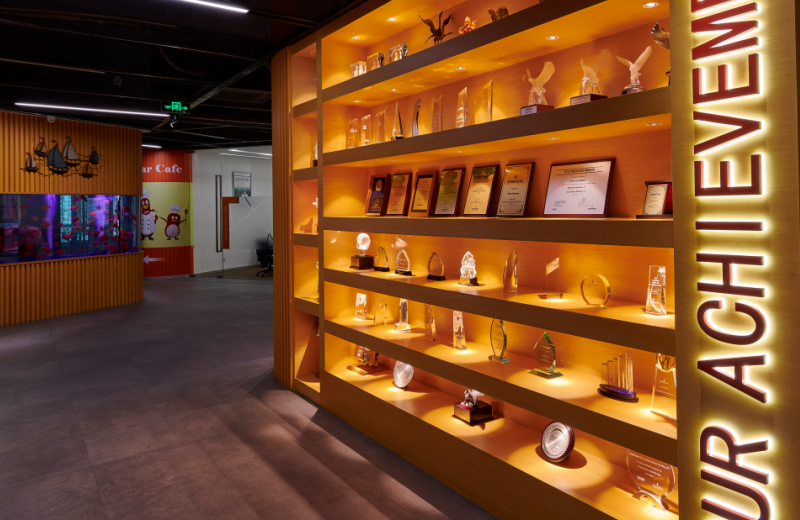 九游(中国)荣获艾默生颁发的八大奖项，2023力争“兔”飞猛进